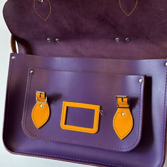 Authentic leather Camrbidge Satchel in purple and gold - Picture 3 of 6